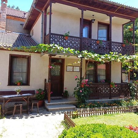 Guest Rooms Dona Koprivshtitsa Exterior photo