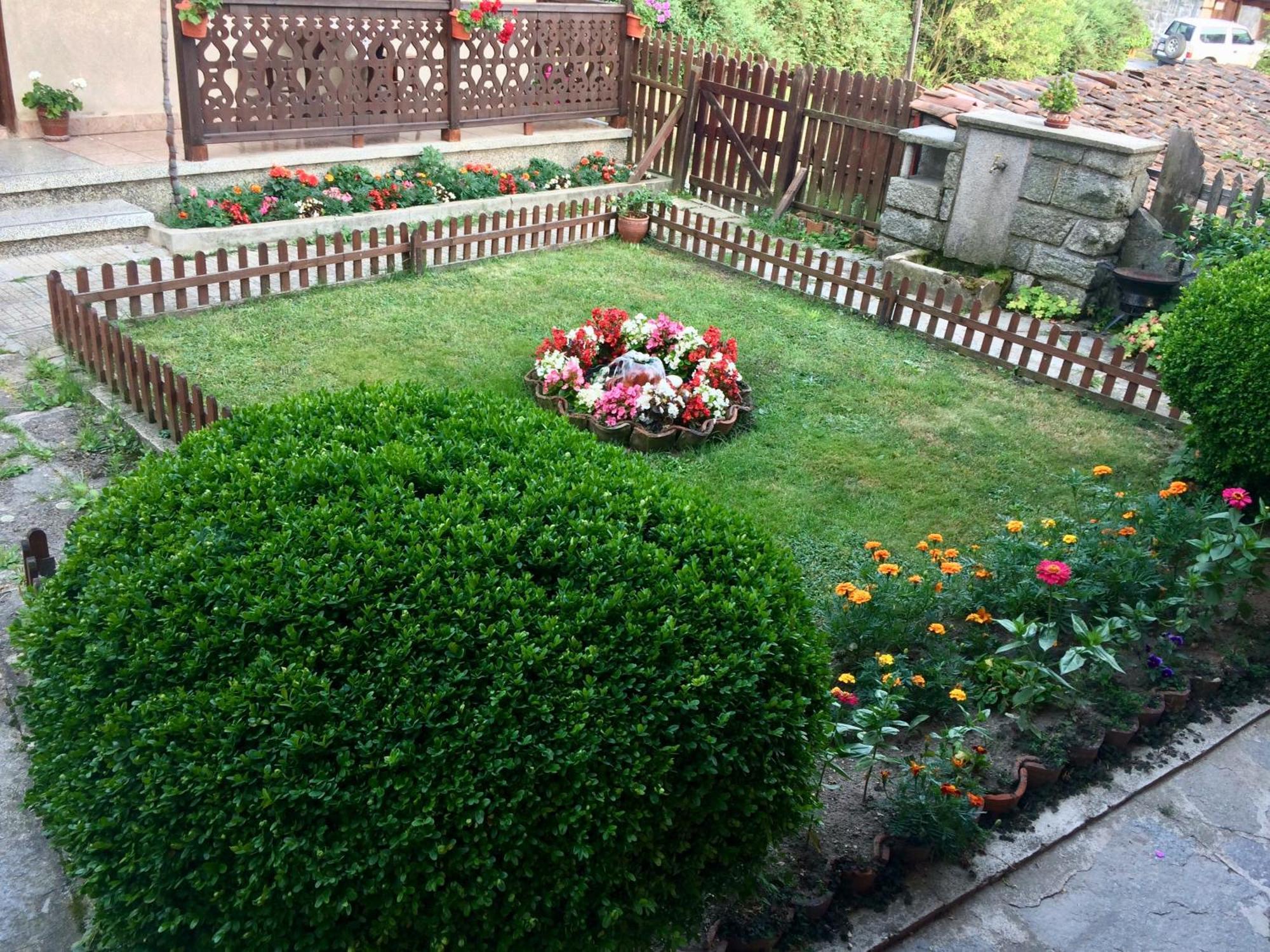 Guest Rooms Dona Koprivshtitsa Exterior photo