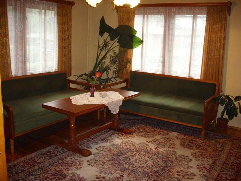 Guest Rooms Dona Koprivshtitsa Exterior photo